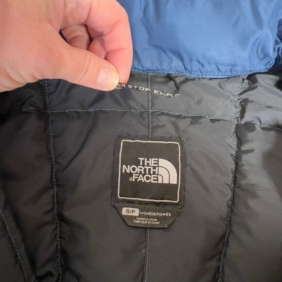 The North Face Down Puffer Jacket Women Blue Long Quilted Parka Small FLAWED - Picture 15 of 16